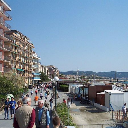 Apartmán Aria Di Mare Borghetto Santo Spirito Exteriér fotografie